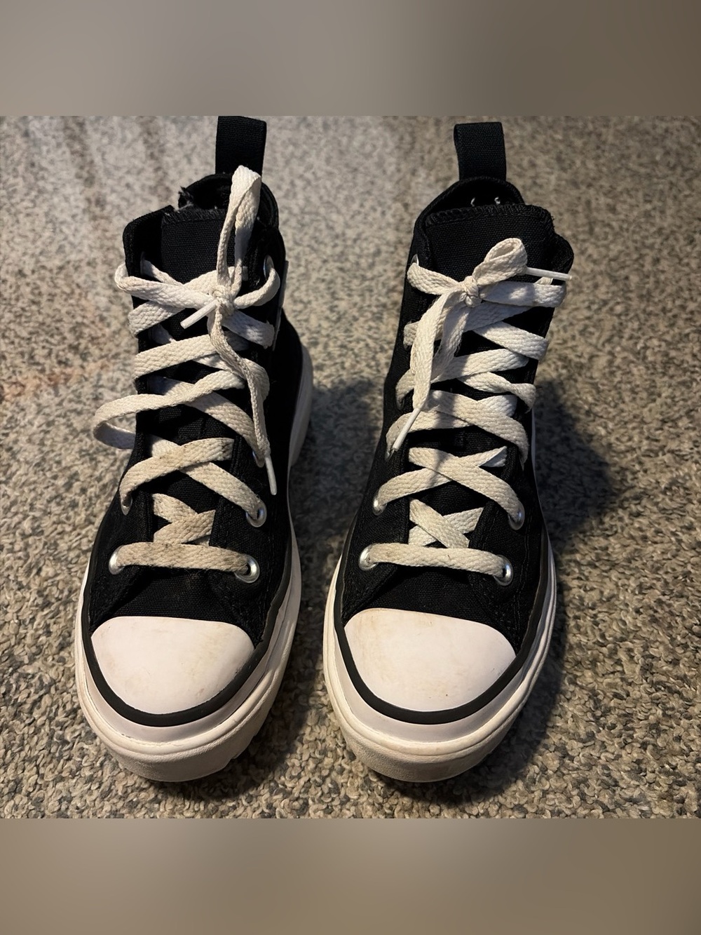 Converse Black and White Kids High-Top Sneakers Kids Size 1